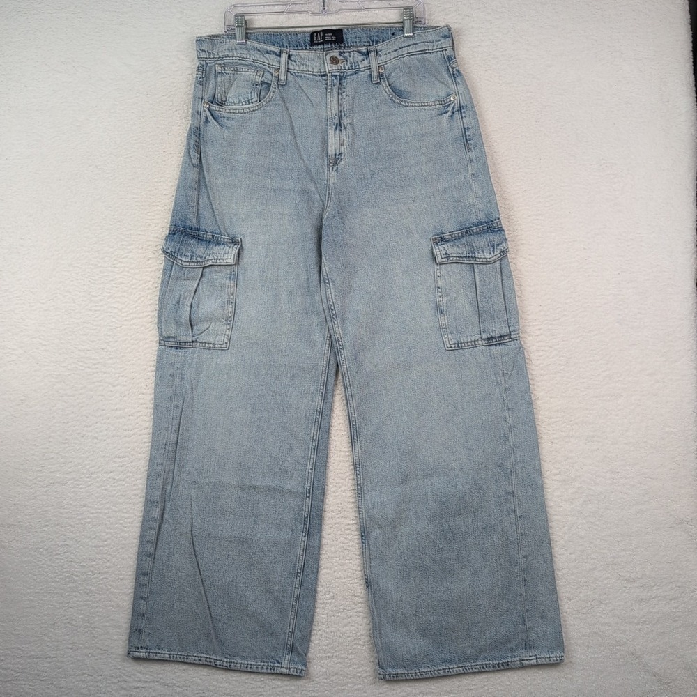GAP High Rise Wide Leg Cargo Jeans Women's 14/32 Light Wash Cotton